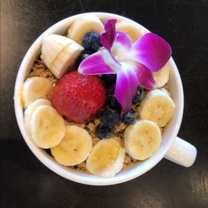 Meet your Posher, Charlize